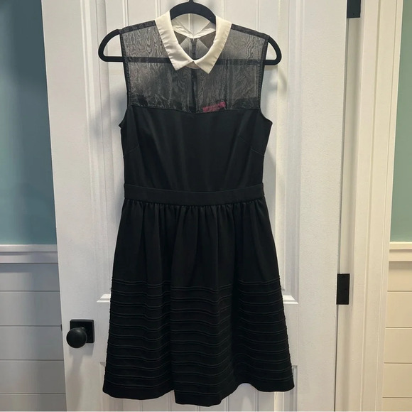 Betsey Johnson Women's Black Sheer Neckline White Collar Dress. Size 10. - Picture 2 of 13